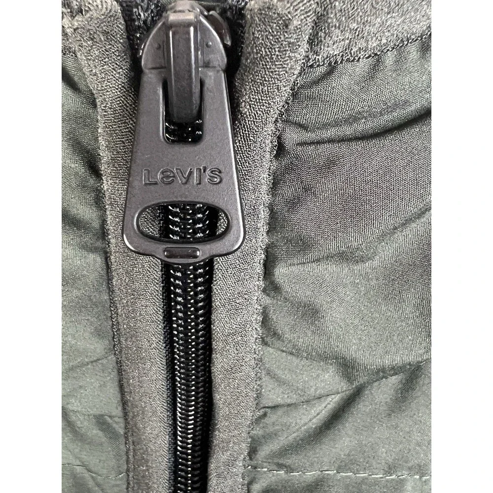 NWOT Levi's Men's Hooded 2 Chest Pocket Puffer Jacket Olive Mens Sz L Outdoor